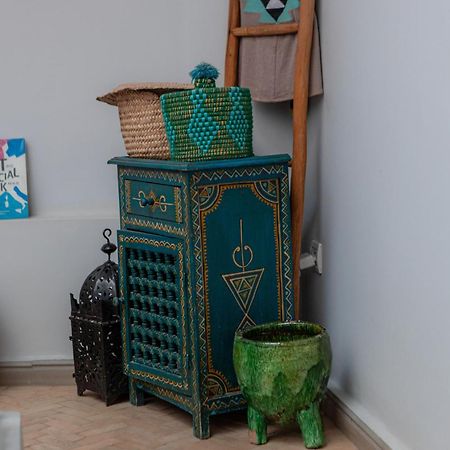 Riad Laly Tourisme Eclaire Le Bijou De La Medina Marrákes Kültér fotó
