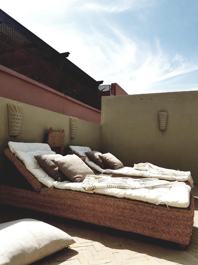 Riad Laly Tourisme Eclaire Le Bijou De La Medina Marrákes Kültér fotó