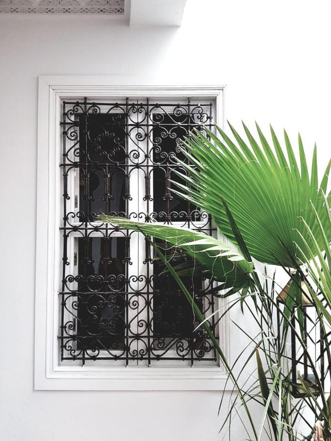 Riad Laly Tourisme Eclaire Le Bijou De La Medina Marrákes Kültér fotó