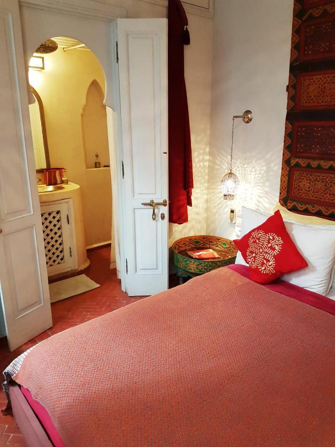 Riad Laly Tourisme Eclaire Le Bijou De La Medina Marrákes Kültér fotó