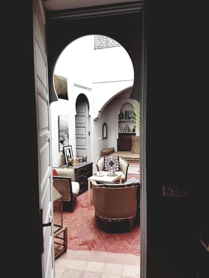 Riad Laly Tourisme Eclaire Le Bijou De La Medina Marrákes Kültér fotó