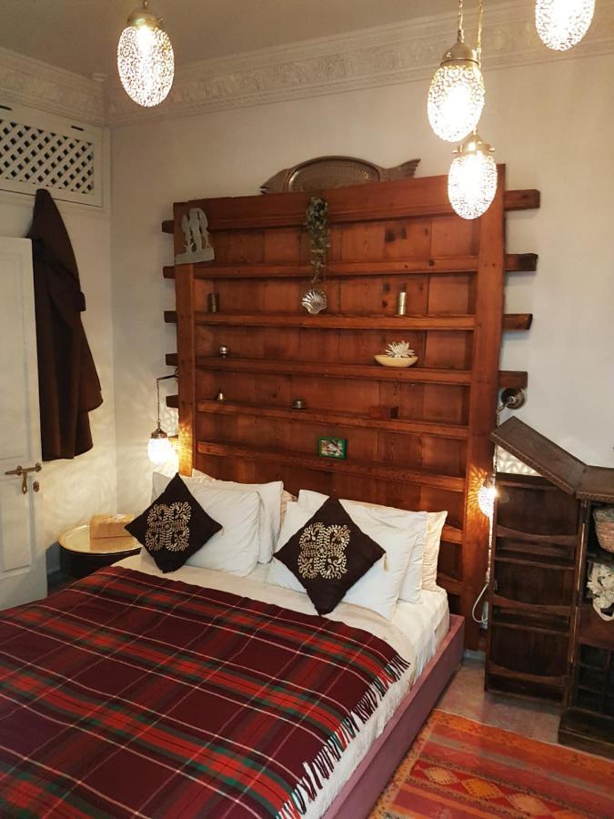 Riad Laly Tourisme Eclaire Le Bijou De La Medina Marrákes Kültér fotó