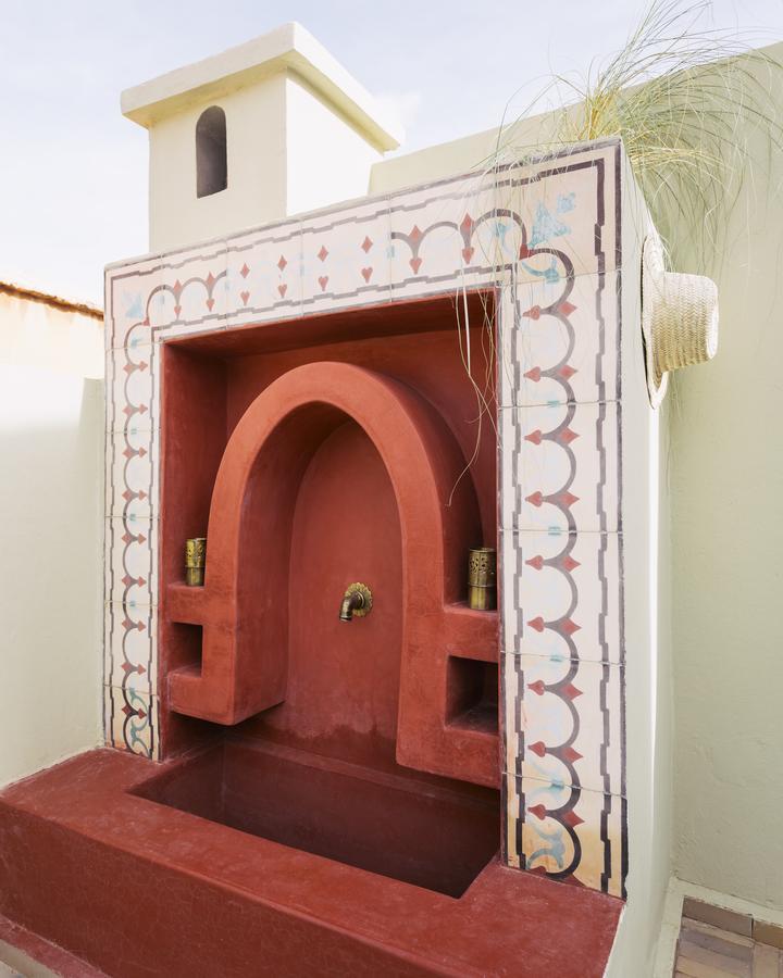 Riad Laly Tourisme Eclaire Le Bijou De La Medina Marrákes Kültér fotó