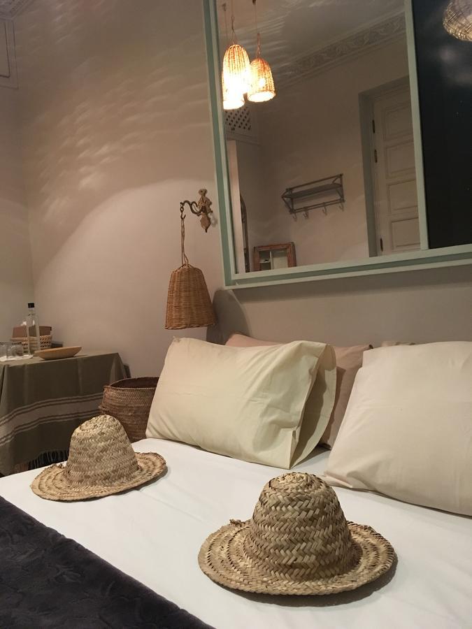 Riad Laly Tourisme Eclaire Le Bijou De La Medina Marrákes Kültér fotó
