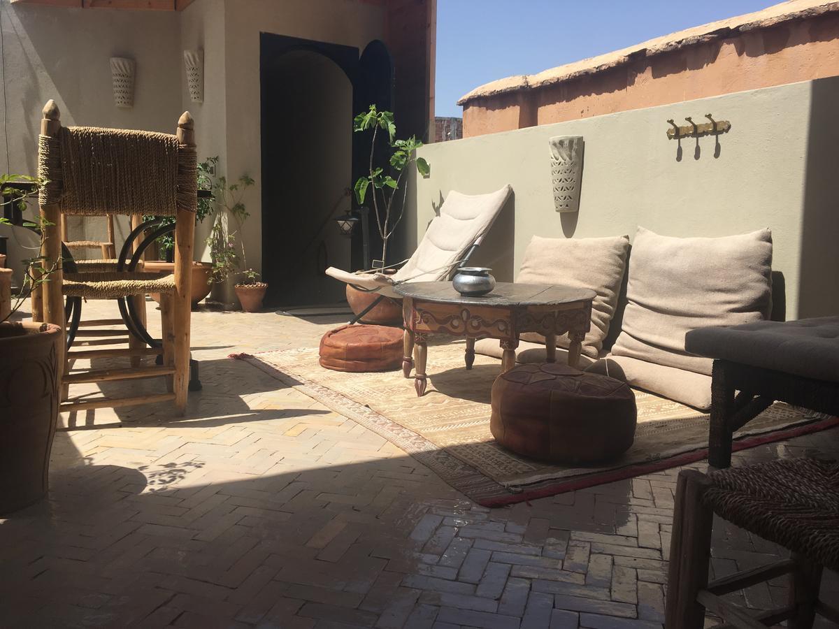 Riad Laly Tourisme Eclaire Le Bijou De La Medina Marrákes Kültér fotó